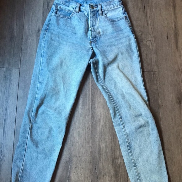 Light John Galt/Brandy Melville mom jeans Size M - Picture 2 of 3